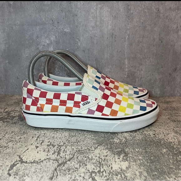 Vans Slip On Sneakers Womens sz 7 - multicolored - Picture 1 of 6